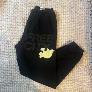 Freecity Sweatpants